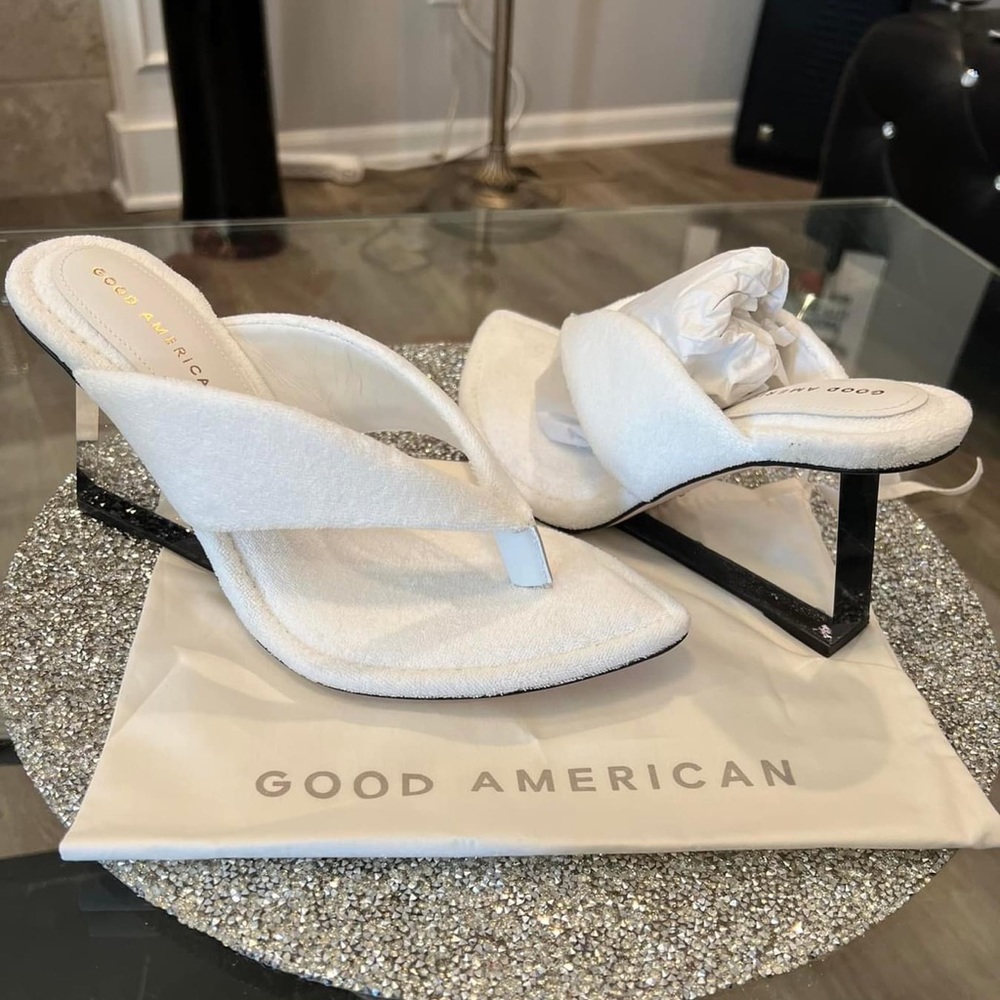 Good American White Terry Cloth Wedges, Acrylic Heel 🌸